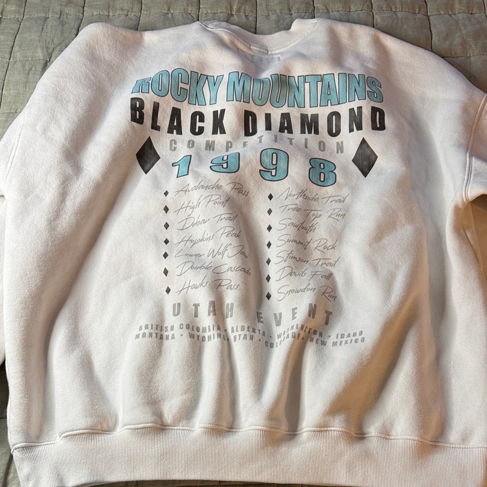 Y2K Vintage Abercrombie & Fitch Oversized Sweatshirt XL Rocky Mountains Graphic - Picture 6 of 6